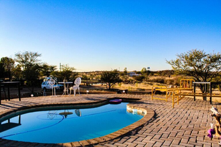 Ann’s Lodge & Camping